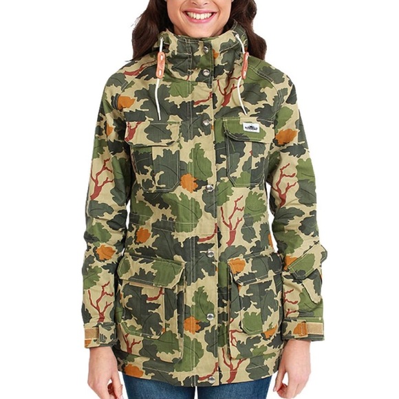Penfield Jackets & Blazers - PENFIELD Vassan Mountain Printed Parka Vine Camouflage Size Small